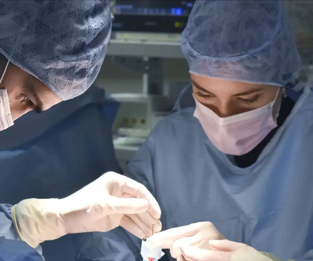 paris 2 women man procedure copy